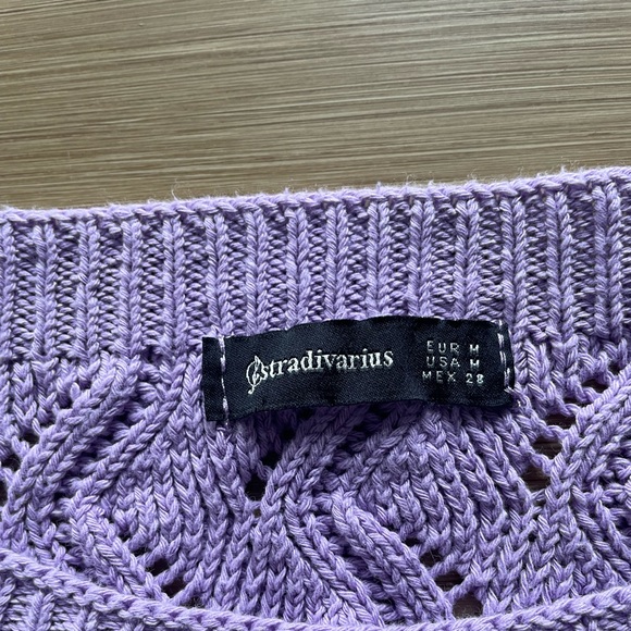 Lilac to purple oversized sweater, suitable for fall and spring. Size M. - Picture 2 of 9